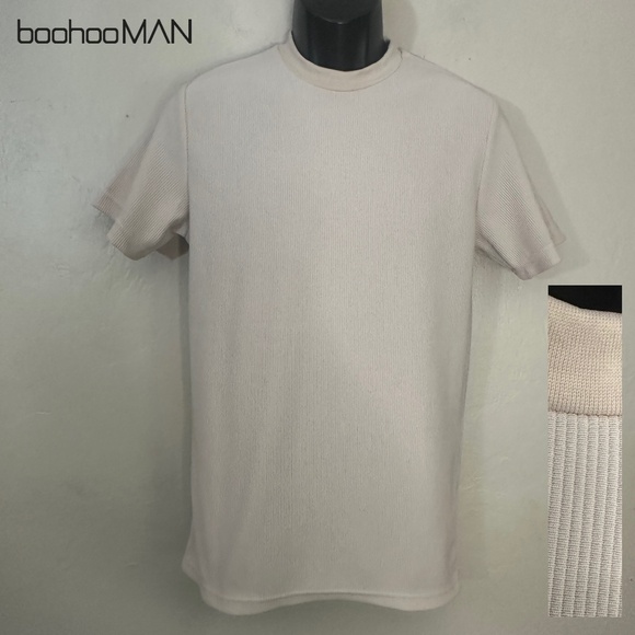 BoohooMAN Body Con Ribbed T Shirt XS Gently worn Stretch polyester 18" armpits - Picture 1 of 4